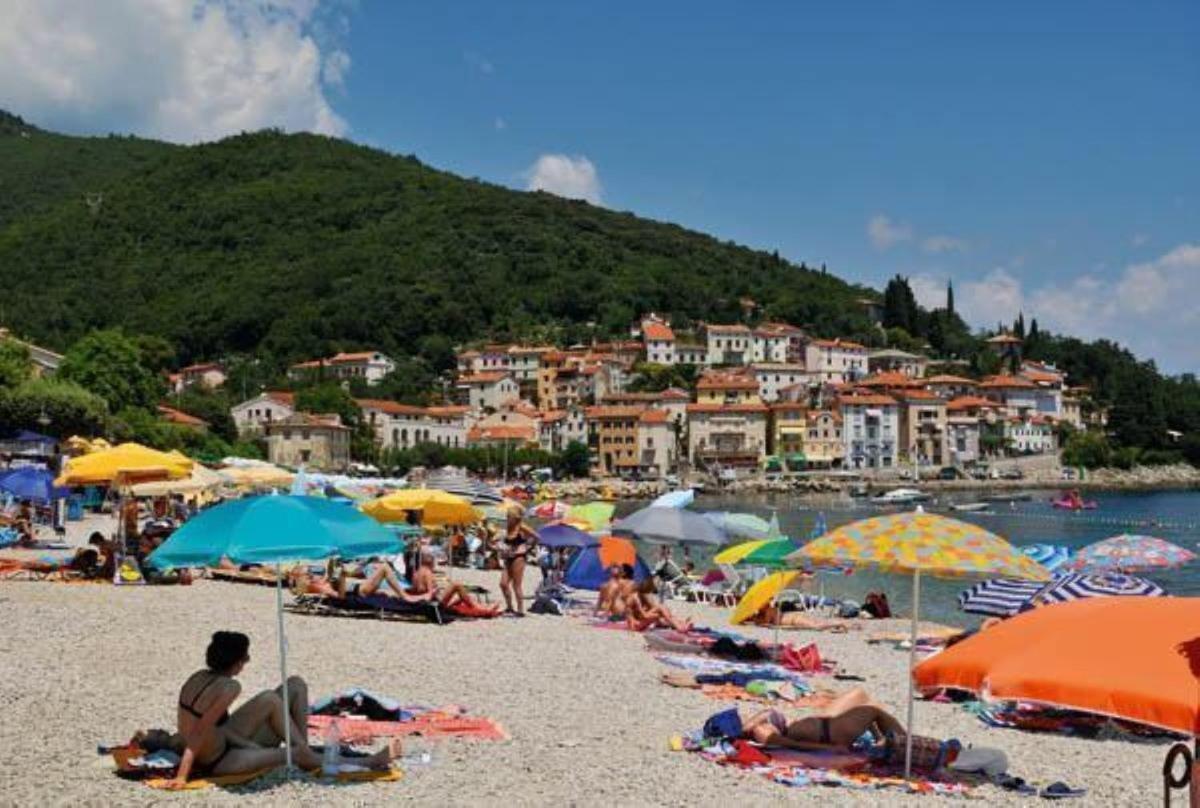 Apartments Near The Beach, With Terraces And Seaview At House B. Мощеничка-Драга Экстерьер фото