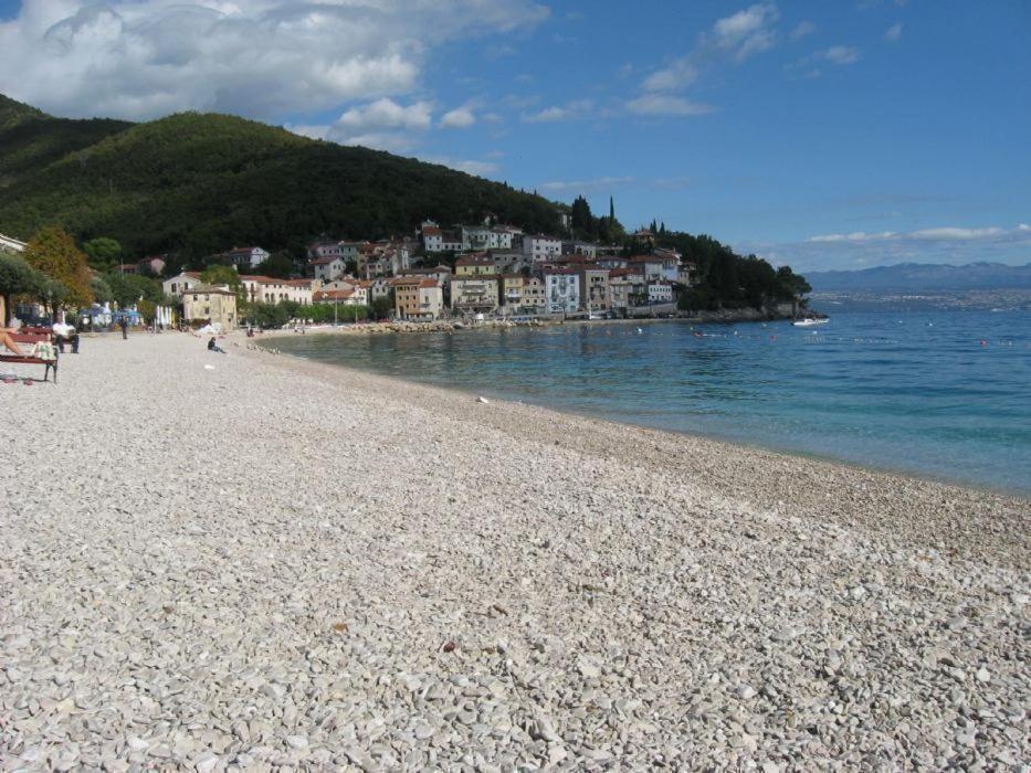 Apartments Near The Beach, With Terraces And Seaview At House B. Мощеничка-Драга Экстерьер фото