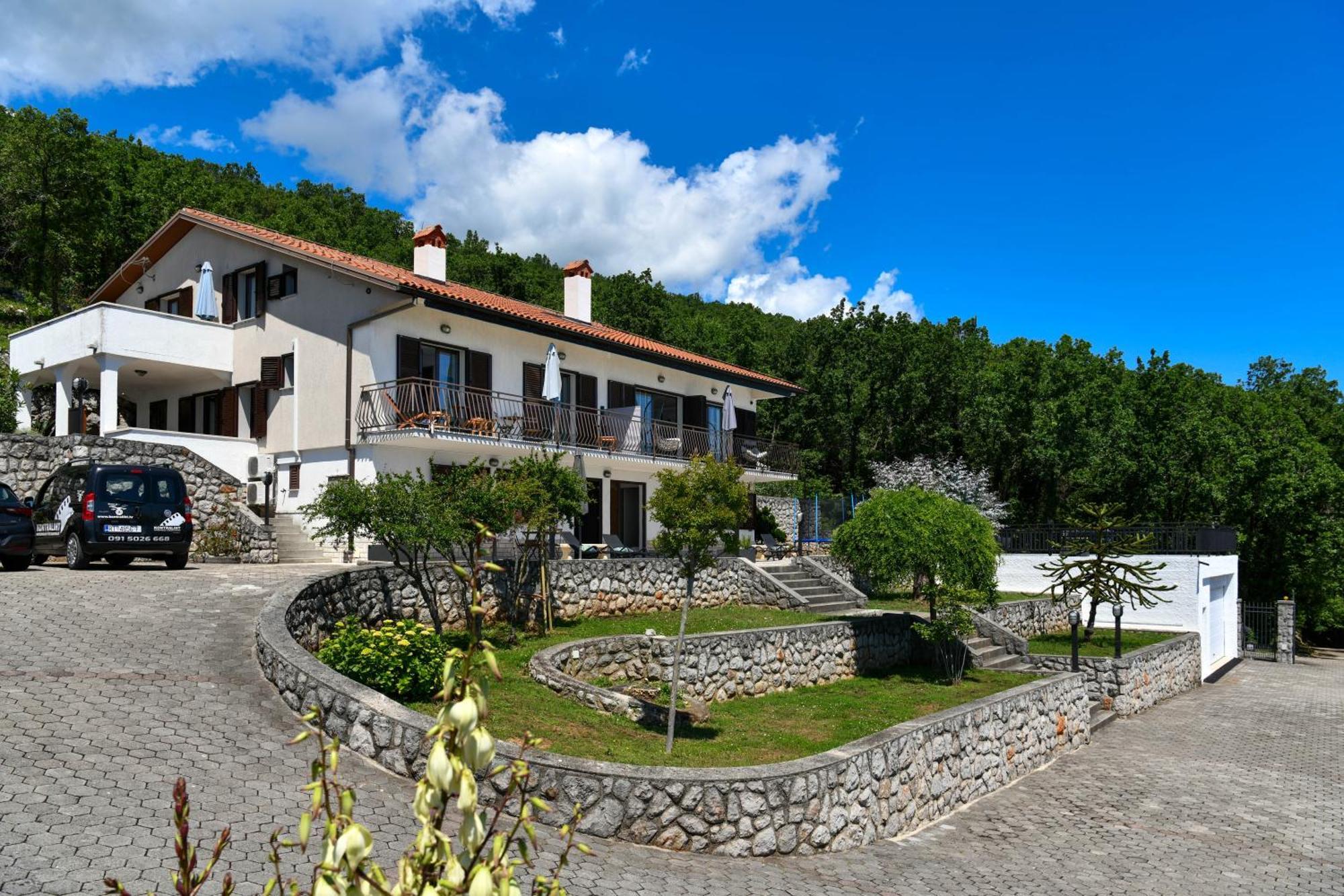 Apartments Near The Beach, With Terraces And Seaview At House B. Мощеничка-Драга Экстерьер фото